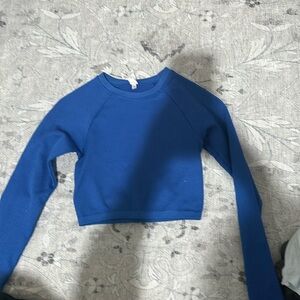 offline blue cropped athletic tee